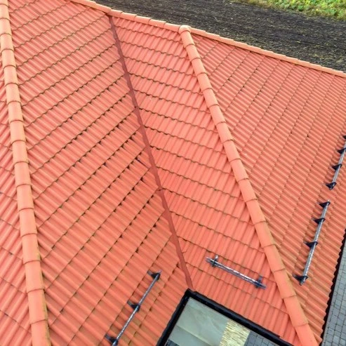 Roof Shingles and Tiles